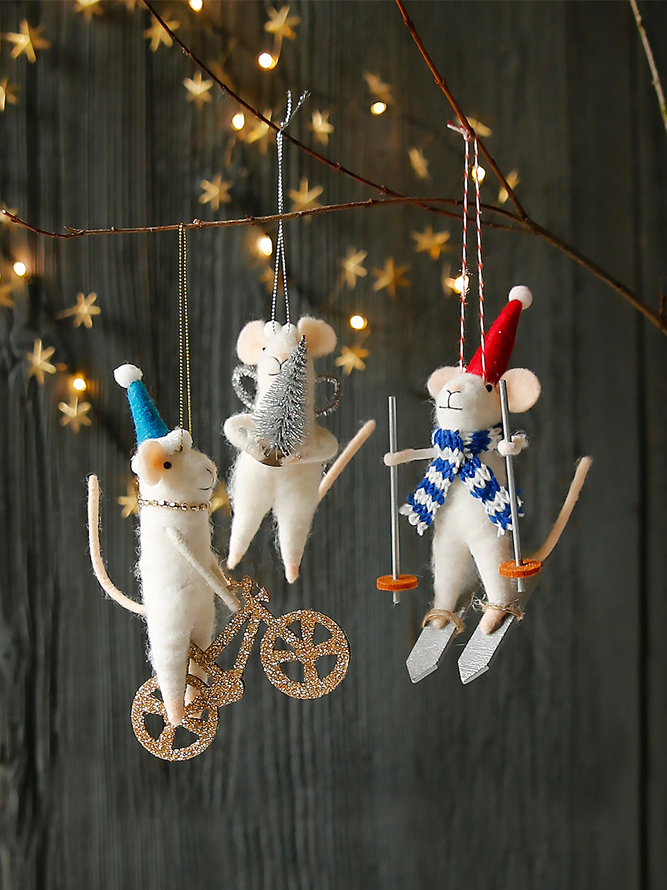 Ratón navideño de fieltro